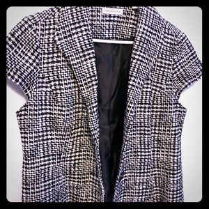 Black and white tweed short sleeved jacket